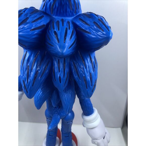 Sonic The Hedgehog 3 Ultimate Talking Sonic & Lights 14-Inch Action Figure Works - Picture 11 of 12